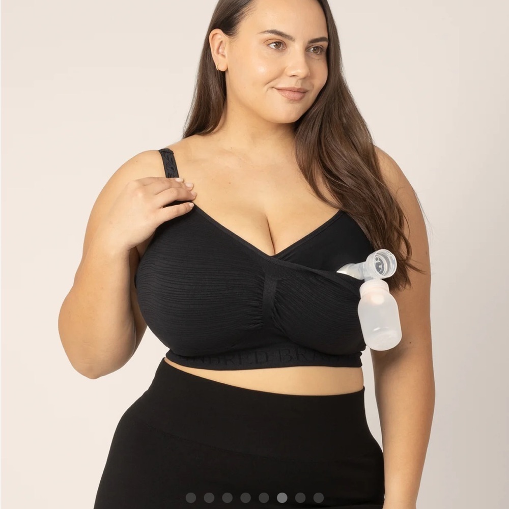 Kindred Bravely Sublime® Hands-Free Pumping &
Nursing Bra Regular 1X NEW